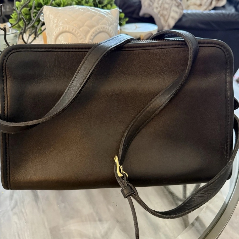 Coach Vintage Sutton Zip Crossbody Bag Leather Black 9814
